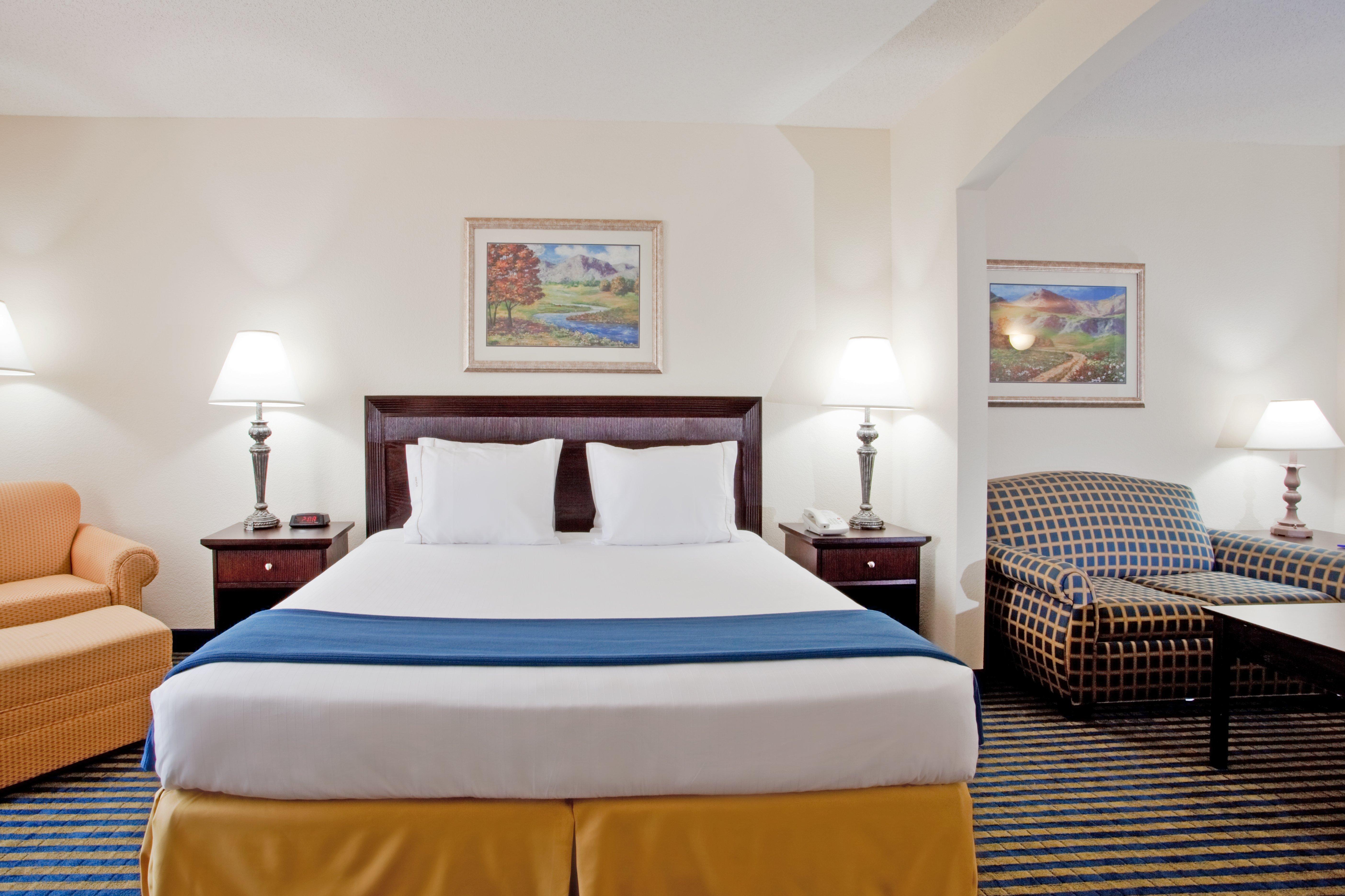 Holiday Inn Express & Suites Chesapeake, An Ihg Hotel Bagian luar foto